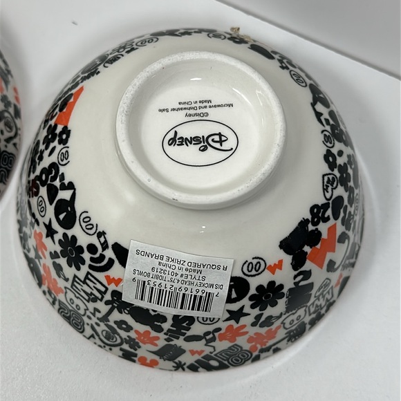 Disney Mickey Mouse Small Tidbit Ceramic Bowls set of 2 - Picture 6 of 8